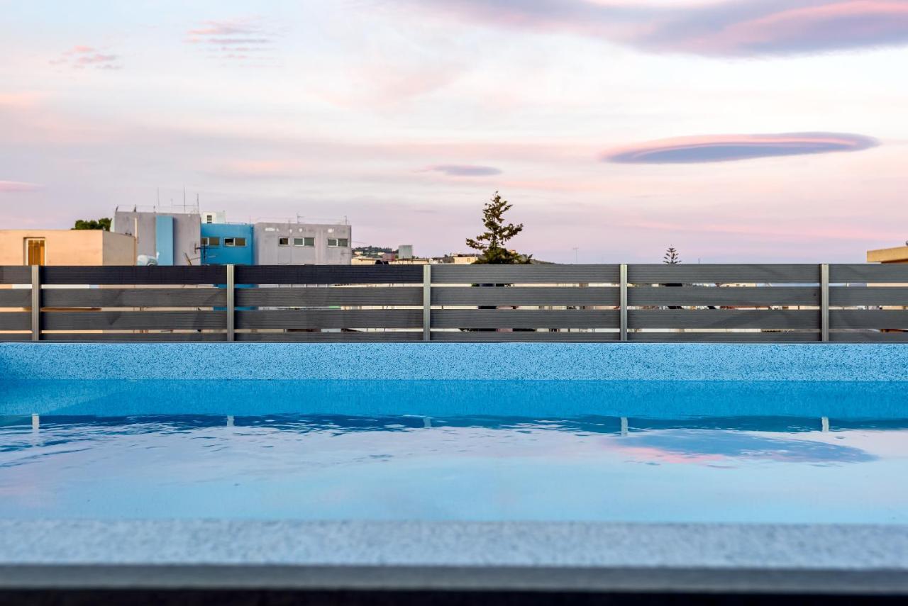 Luxury Villa In City Center With Rooftop Swimming Pool Chania  Exterior foto