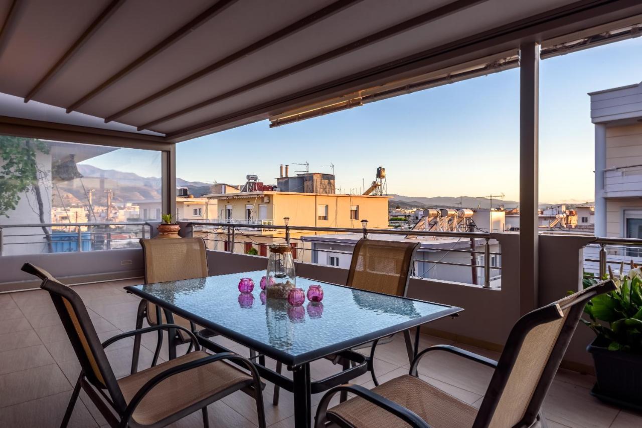 Luxury Villa In City Center With Rooftop Swimming Pool Chania  Exterior foto